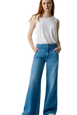 Amo Denim Edith Wide Leg in^ Denim