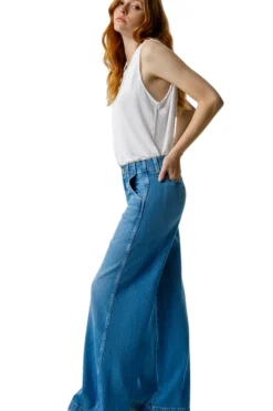 Amo Denim Edith Wide Leg in^ Denim