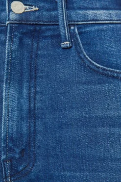 Mother Denim Hustler Flood Fray in^ Denim