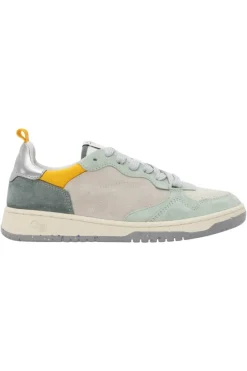 Oncept Phoenix Sneakers in^ Shoes